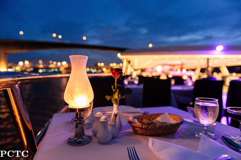 chao-phraya-princess-dinner-cruise-bangkok-2972.jpg