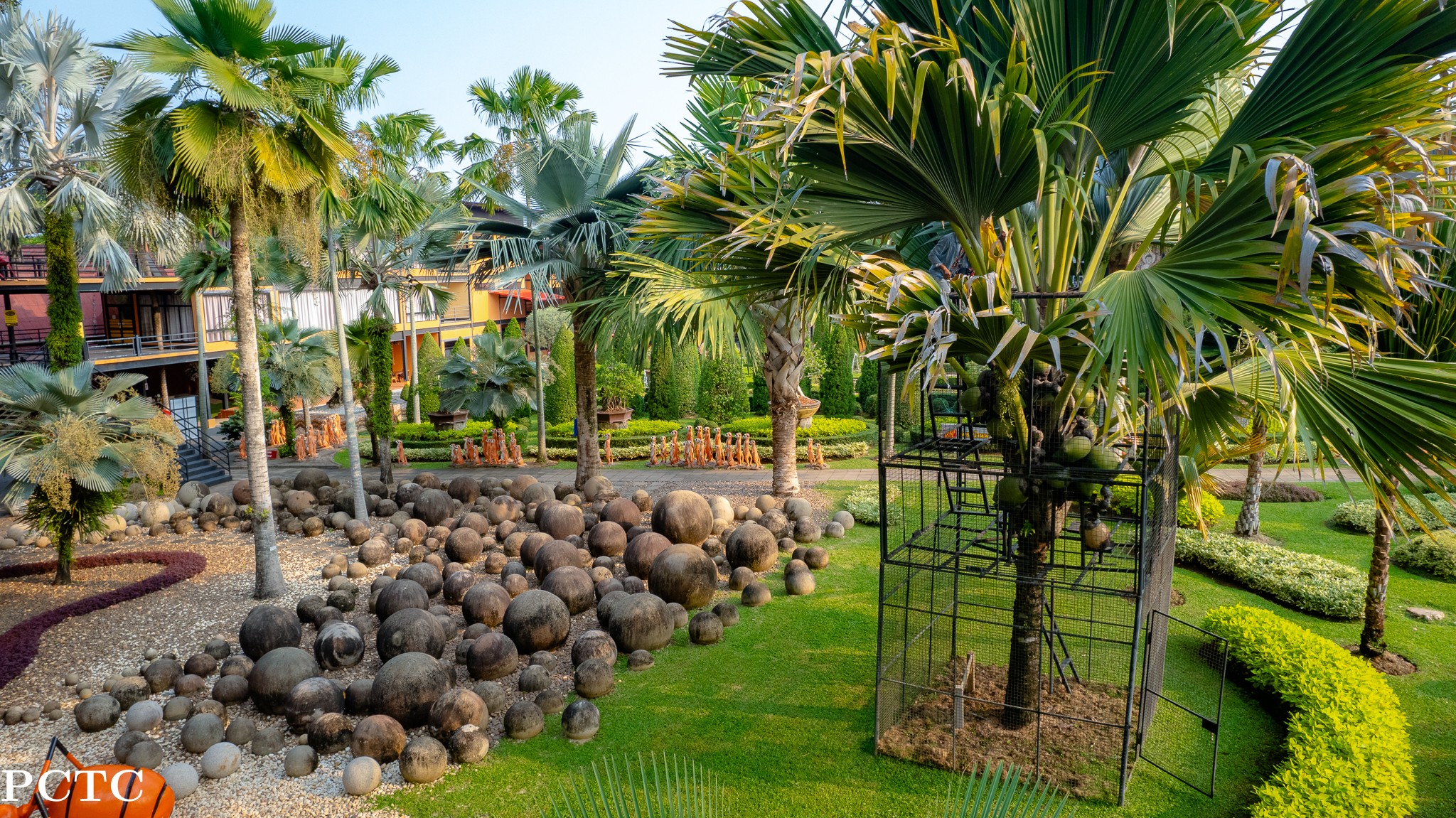 nong-nooch-tropical-garden-1454.jpg