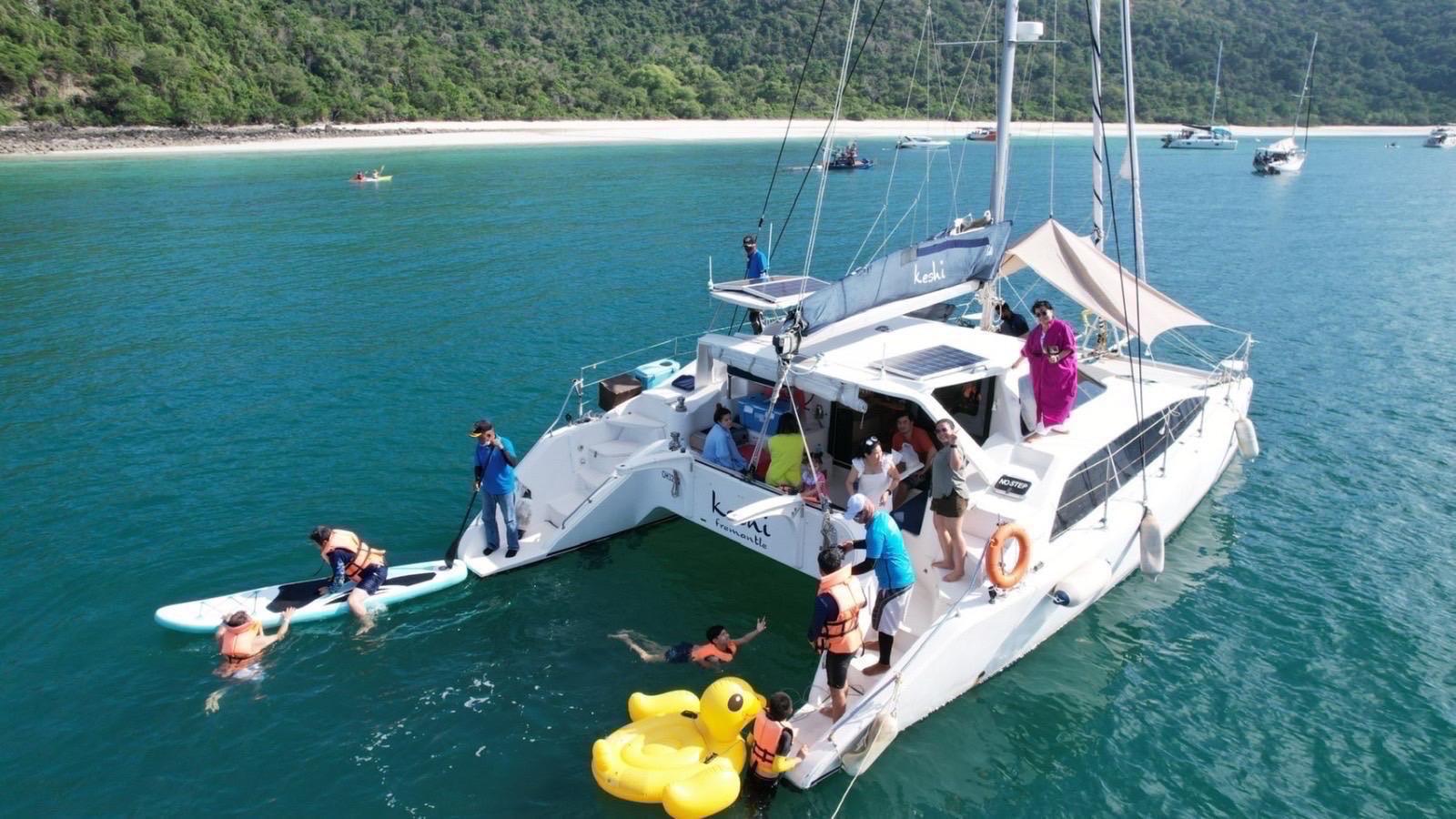 4 Hour Yacht Party Pattaya - (Time: 14:00 to 18:00) image