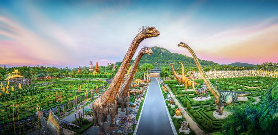 Entrance Ticket + Sightseeing Bus + Show + Elephant Ridding 20 Minute + Buffet Lunch image