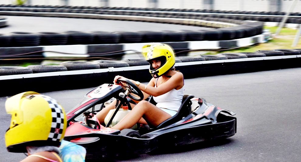 Fast Kart { 2 Races }