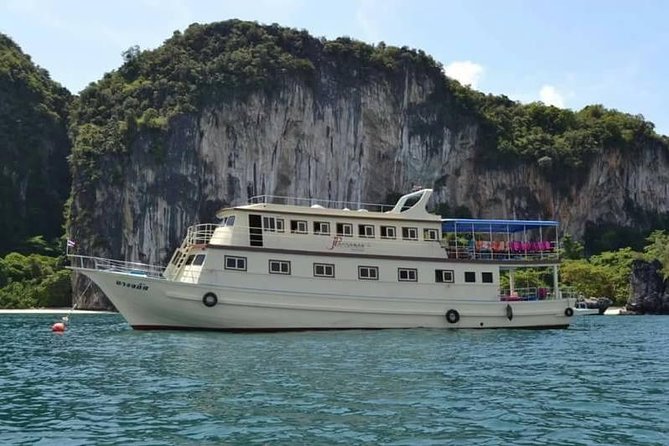 PCTC - 305 - 4 In 1 Canoe Trip - Not Including National Park fee image